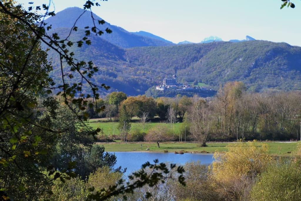 Cottage les Pyrénées au bord de l'eau Barbazan Exterior foto